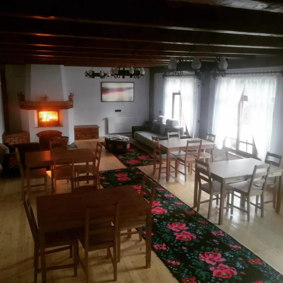 Casa din Susani Calinesti  Bagian luar foto